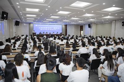 重慶“互聯網營銷師”培訓正式開班，助力數字時代銷售人才培養